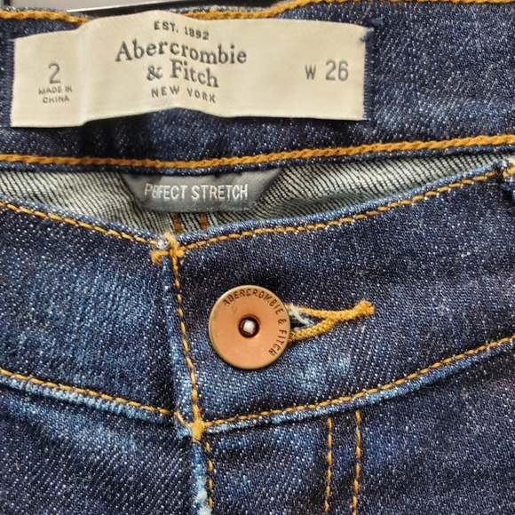 Abercrombie & Fitch Crop Jeans - Picture 2 of 7